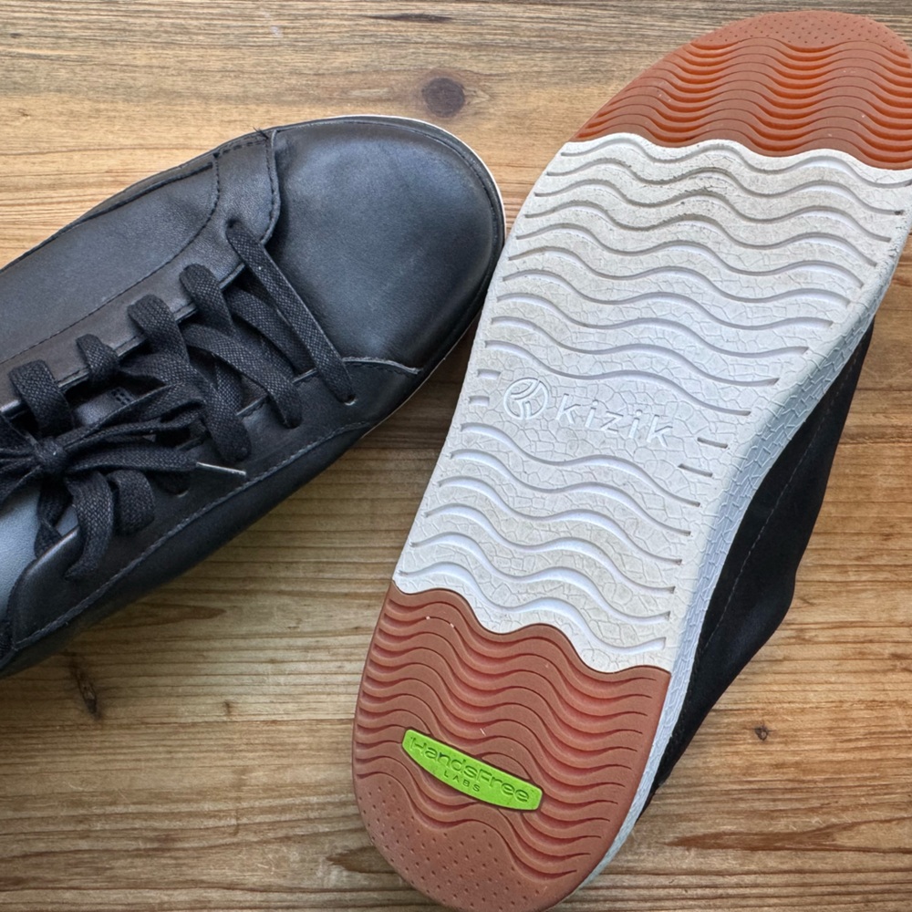 Kizik Vegas Black leather sneakers 13 Wide - Picture 6 of 9